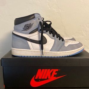 AIR JORDAN 1 RETRO HIGH OG university blue